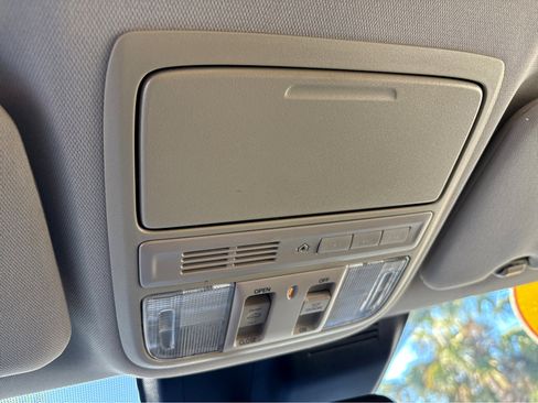 Used 2019 Honda CR-V EX-L image 41