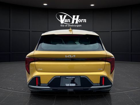New 2026 Kia K4 GT-Line FWD image 4