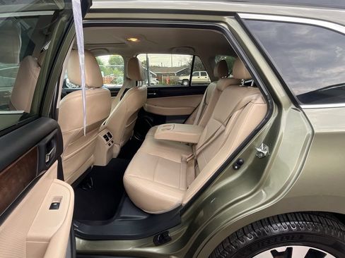 Used 2016 Subaru Outback 2.5i Limited AWD/4WD image 22