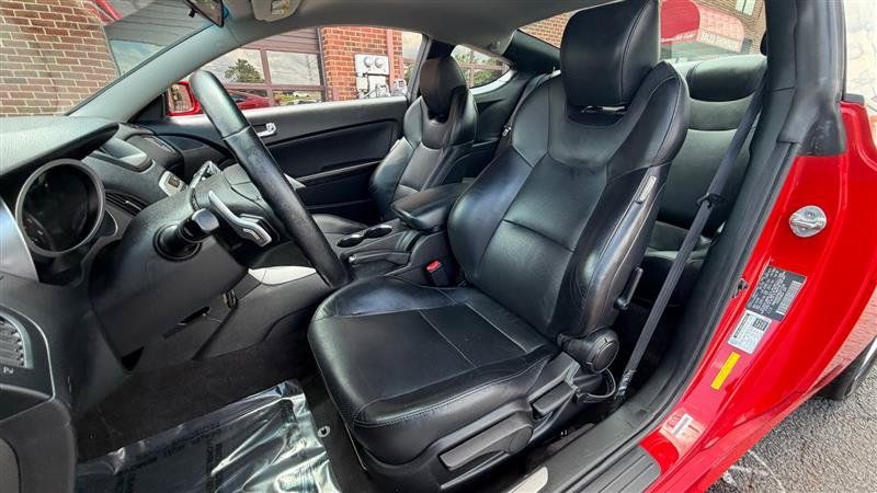 Used 2010 Hyundai Genesis 3.8 RWD image 19