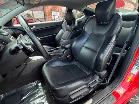 Used 2010 Hyundai Genesis 3.8 RWD image 19
