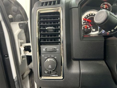 Used 2013 RAM 1500 Sport w/ Sport Premium Group image 18