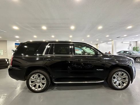 Used 2019 GMC Yukon SLT w/ Open Road Package RWD image 8