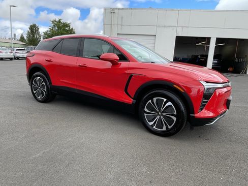 Used 2024 Chevrolet Blazer EV LT AWD/4WD image 7