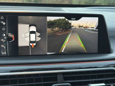 Used 2017 BMW 750i 750i Sedan 4D image 22