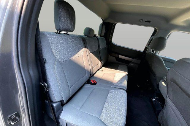 Used 2025 Ford F250 XLT AWD/4WD image 30