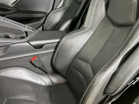 Used 2021 Chevrolet Corvette Stingray Preferred Conv w/ Z51 Performance Package image 13