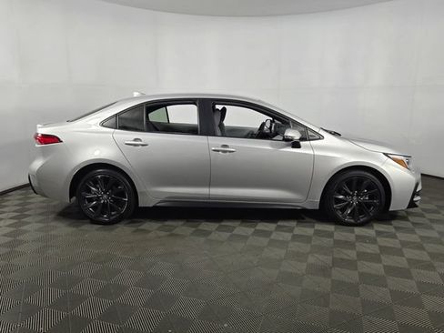 Used 2026 Toyota Corolla SE FWD image 10