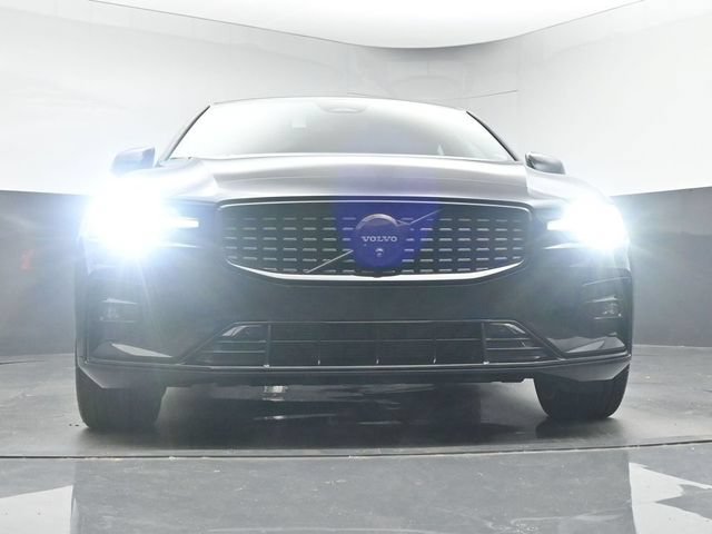 Certified 2024 Volvo S60 B5 Plus w/ Climate Package FWD image 37