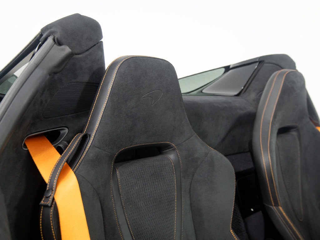 Used 2024 McLaren 750S Spider RWD image 38