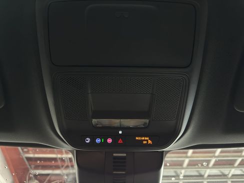 New 2026 Chevrolet Traverse LT w/ Enhanced Driving Package image 24