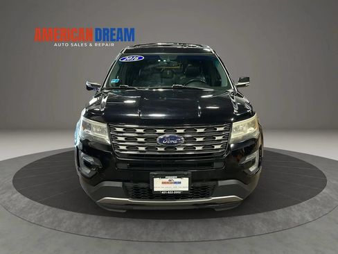 Used 2016 Ford Explorer XLT w/ Equipment Group 202A AWD/4WD image 8