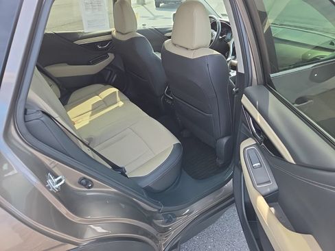 Used 2021 Subaru Outback Limited AWD/4WD image 7