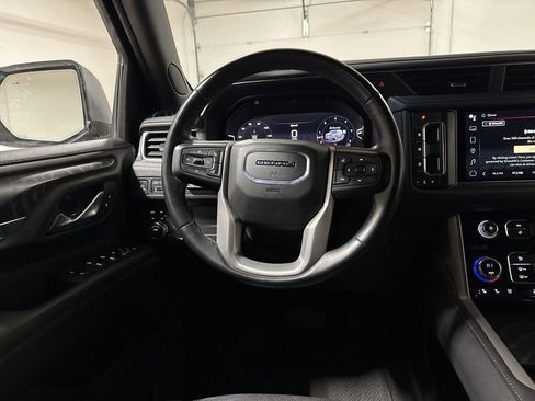 Used 2023 GMC Yukon Denali AWD/4WD image 11