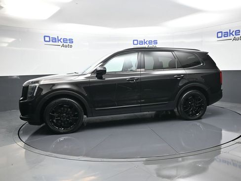 Used 2021 Kia Telluride EX w/ EX Premium Package image 5