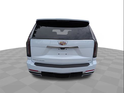 New 2026 Cadillac Escalade Luxury w/ Touring Package AWD/4WD image 5