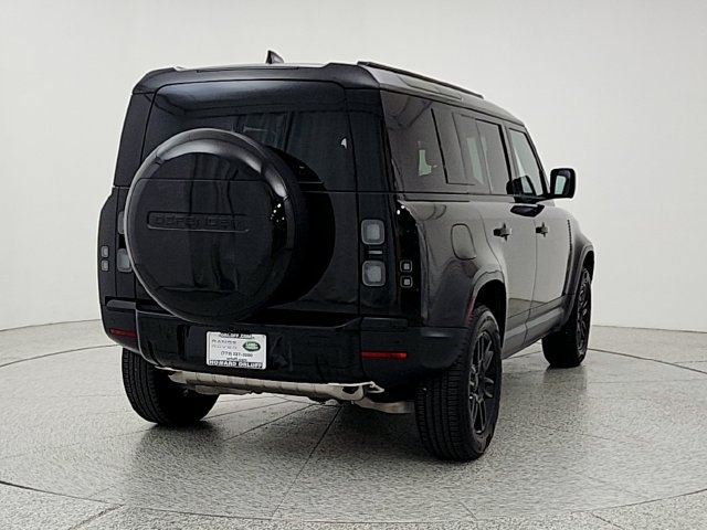 Certified 2026 Land Rover Defender 110 S AWD/4WD image 5