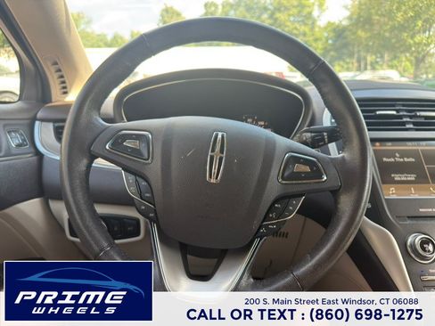 Used 2018 Lincoln MKC Premiere FWD image 21