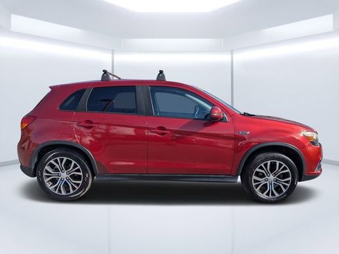 Used 2016 Mitsubishi Outlander Sport SE image 2