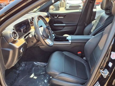 Used 2025 Mercedes-Benz C 300 4MATIC Sedan image 16
