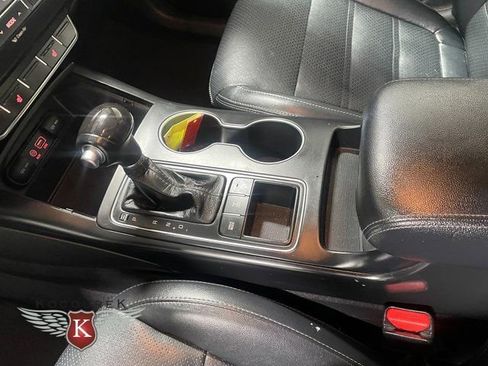 Used 2017 Kia Sorento LX w/ LX Convenience Package image 18