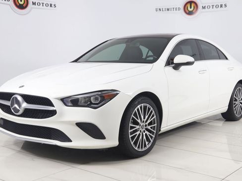 Used 2021 Mercedes-Benz CLA 250 4MATIC w/ Premium Package image 5