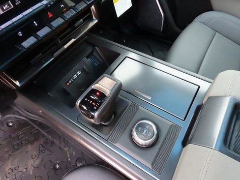 New 2025 GMC Hummer EV 3X w/ LPO, Sport Package image 32