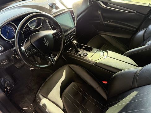 Used 2018 Maserati Ghibli S image 10