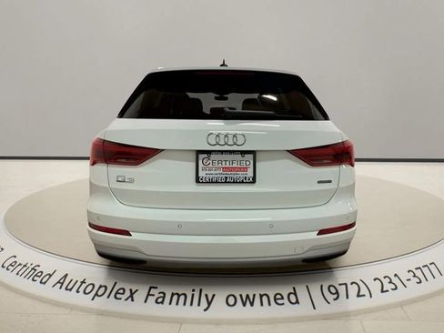 Used 2020 Audi Q3 2.0T Premium w/ Convenience Package image 3