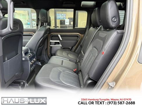Used 2022 Land Rover Defender 110 X-Dynamic SE image 22