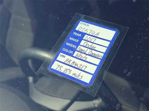 Used 2017 Dodge Grand Caravan SE image 11