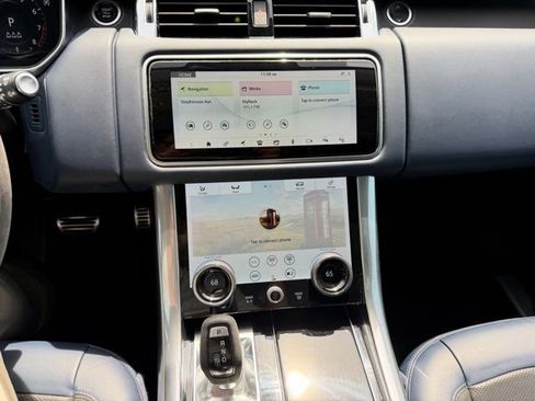 Used 2021 Land Rover Range Rover Sport HST image 17