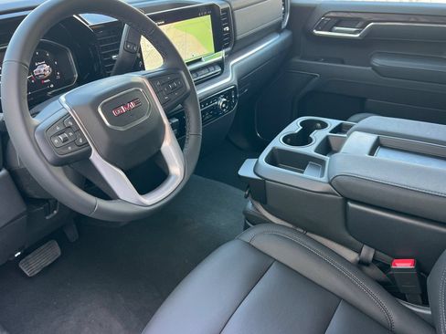 Used 2026 GMC Sierra 1500 SLT RWD image 11