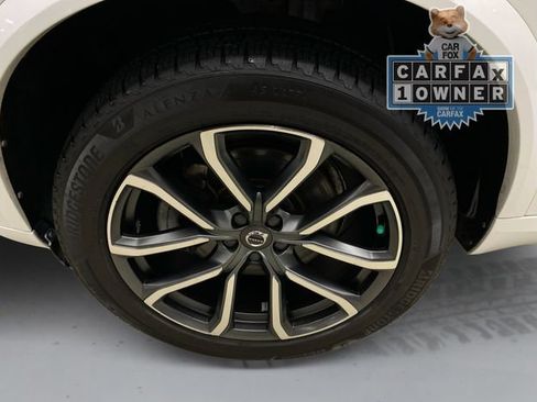Used 2017 Volvo XC90 T6 Momentum w/ Vision Package AWD/4WD image 18