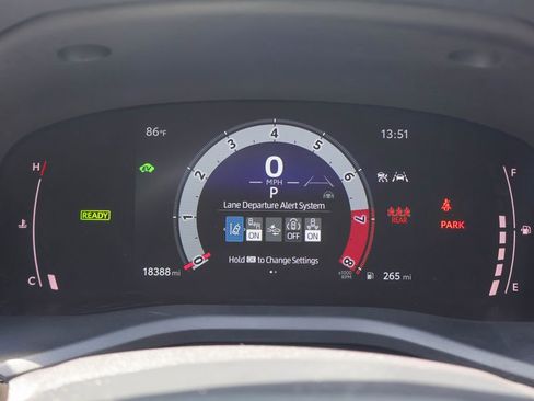 Used 2025 Toyota Camry LE image 12