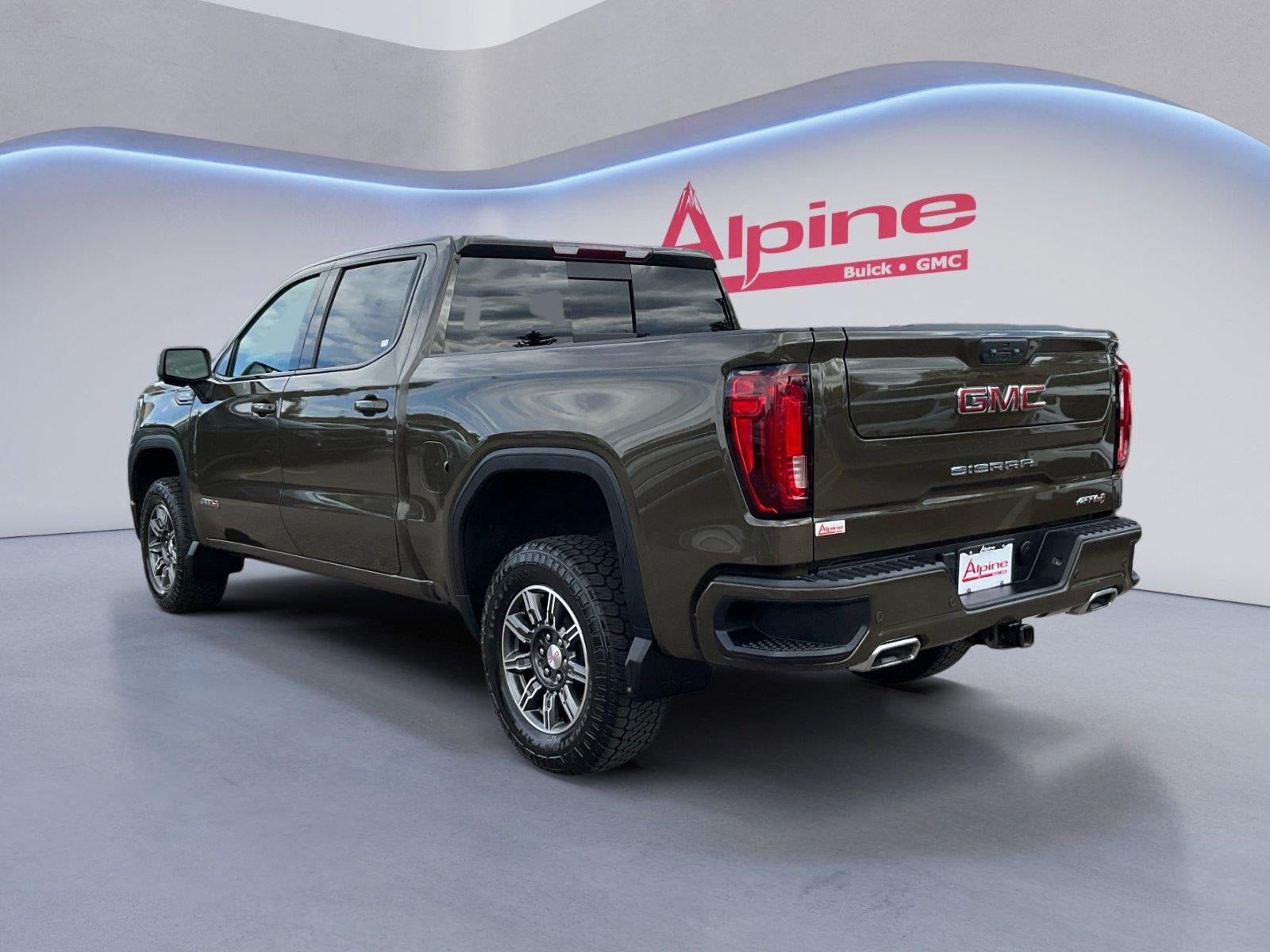 Certified 2024 GMC Sierra 1500 AT4 w/ AT4 Preferred Package AWD/4WD image 3