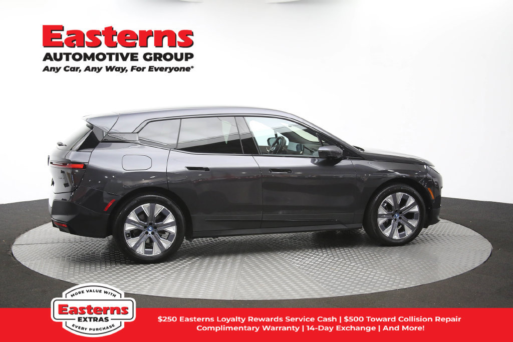 Used 2024 BMW iX xDrive50 AWD/4WD image 44