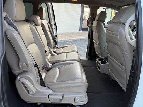 Used 2019 Honda Odyssey EX-L image 17
