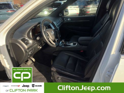 Used 2022 Jeep Grand Cherokee Limited image 10