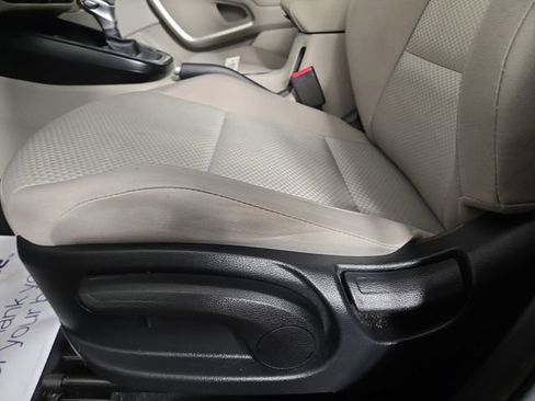Certified 2025 Kia Soul LX w/ LX Technology Package FWD image 28