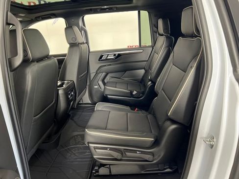 New 2026 Chevrolet Suburban Premier w/ Sun And Tow Package image 22