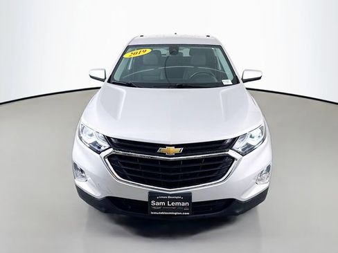 Used 2019 Chevrolet Equinox LT w/ Driver Convenience Package image 2