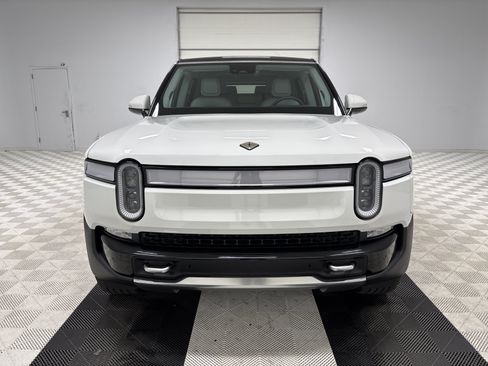 Used 2024 Rivian R1S Adventure AWD/4WD image 8