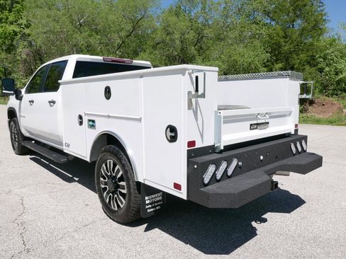 Used 2024 Chevrolet Silverado 2500 W/T w/ WT Convenience Package AWD/4WD image 8