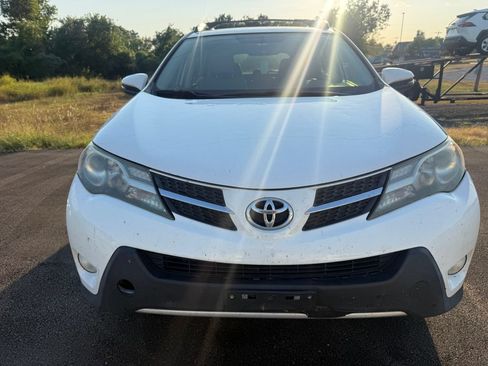 Used 2015 Toyota RAV4 XLE FWD image 6