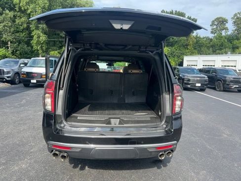 Used 2024 Chevrolet Suburban Premier AWD/4WD image 25