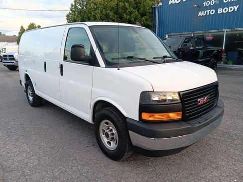 Used 2021 GMC Savana 2500 w/ Driver Convenience Package RWD image 7