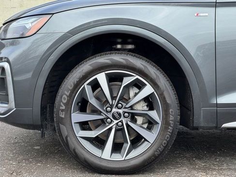 Used 2023 Audi Q5 2.0T Premium w/ Convenience Package image 9