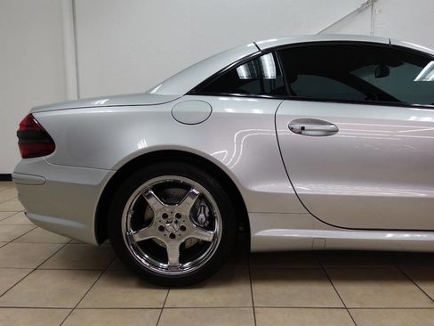 Used 2004 Mercedes-Benz SL 55 AMG image 14