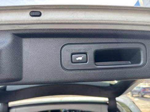 Used 2023 Honda Odyssey Elite image 13